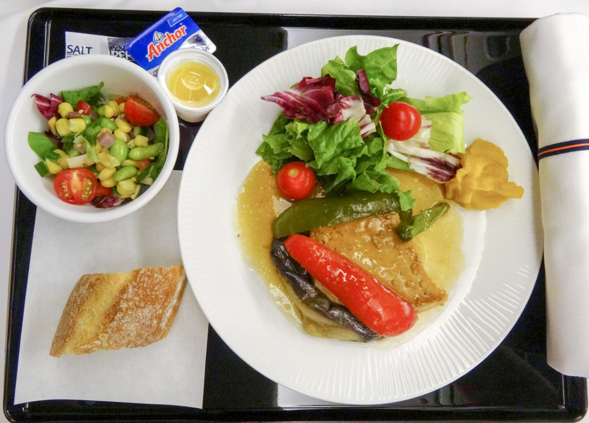 小学生の子連れハワイ旅行 ANAビジネスクラスの機内食